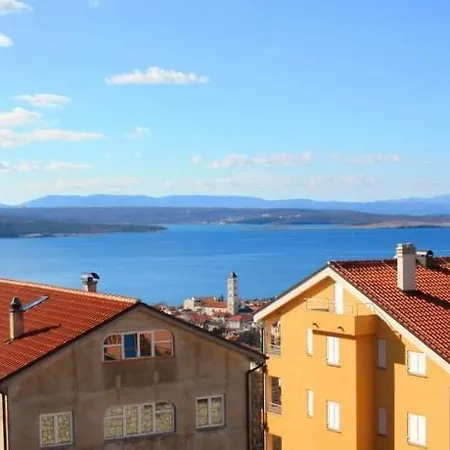 Two-bedroom Near Sea 5 Apartment *