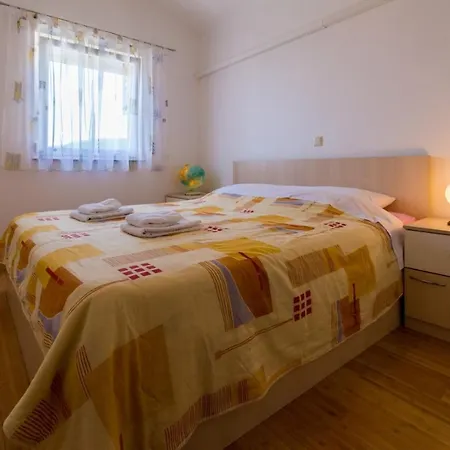 Two-bedroom Near Sea 5 Apartment
