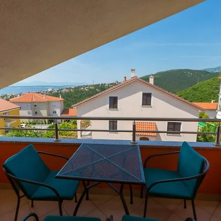 Apartment Two-bedroom Near Sea 5 *