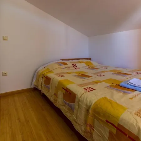Apartment Two-bedroom Near Sea 5 *